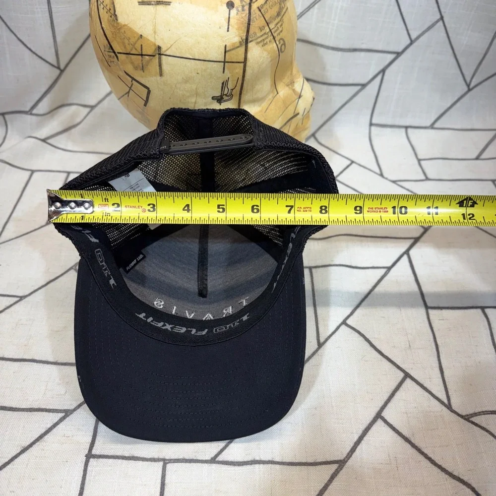 Travis‎ Mathew Trucker Hat OSFM Black Mesh Snapback Flexfit 110 Geometric Print